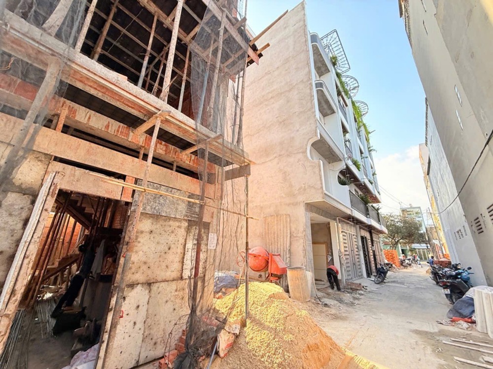 Nhà Đẹp- Giá Tốt Bán Nhanh Nhà Xây Mới 100% Ô Tô Ngủ Trong Nhà - Khu Phân Lô Đồng Bộ Quận 12, Tphcm