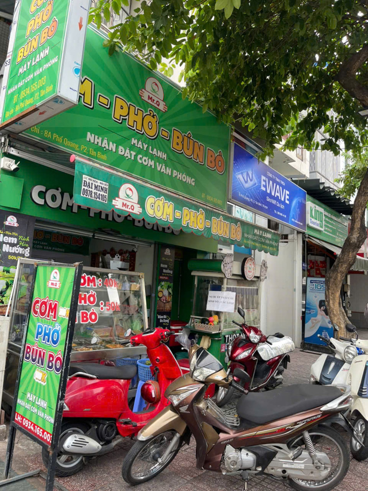 Sang Quán Cơm Máy Lạnh Vp – Gần Nhiều Toà Vp Cty , Ngân Hàng Và Căn Hộ Cao Cấp, Doanh Thu 10 – 11