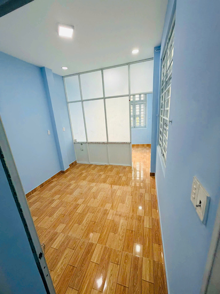 Cho Thuê Nhà Nguyên Căn Kèm Mặt Bằng Kinh Doanh Ngay Chợ Nguyễn Xí, Bình Thạnh, Hồ Chí Minh