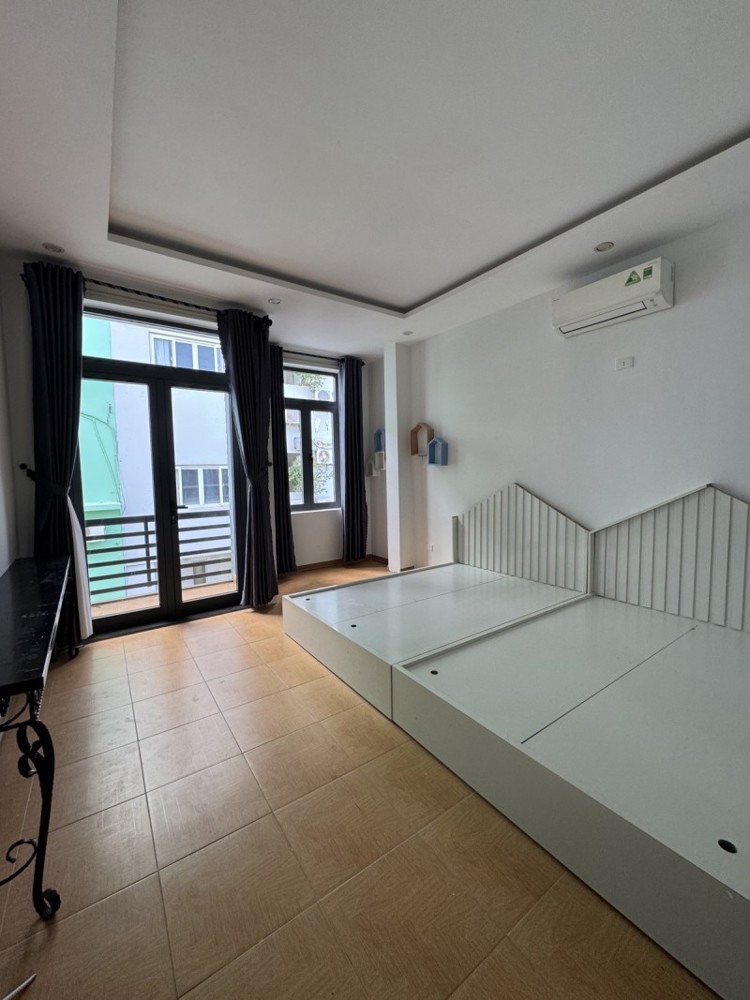 Bán Nhà 4 Tầng Nại Tú 1, Sơn Trà, 51.4M², View Pháo Hoa, 3Pn, Giá 7.7 Tỷ