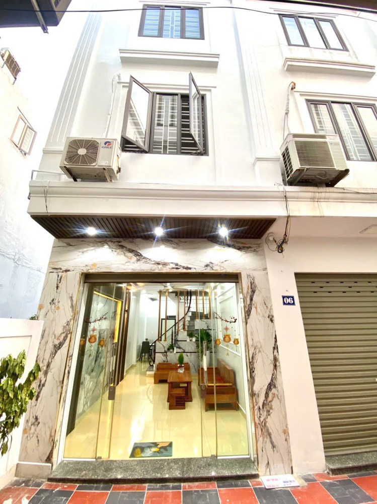 Bán Nhà 3 Tầng Kiên Cố – Giá 2,48 Tỷ – Khu Dân Cư Ổn Định