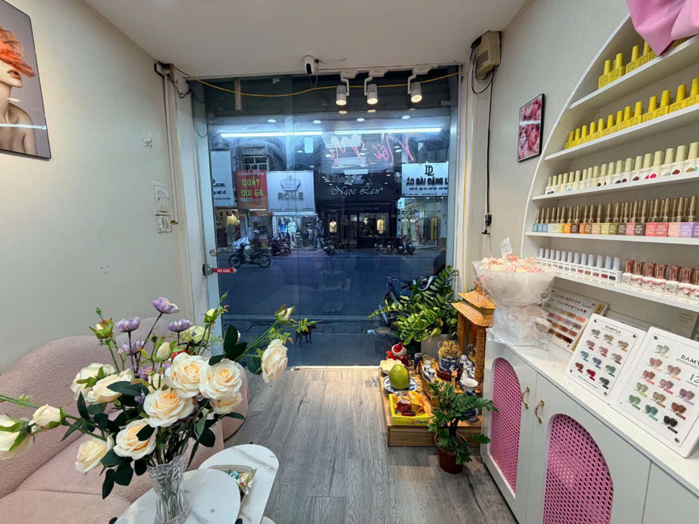 Sang Nhượng Nail - Mi - Gội Tại 168 Bạch Mai Giá Nhượng Chỉ 4X Triệu