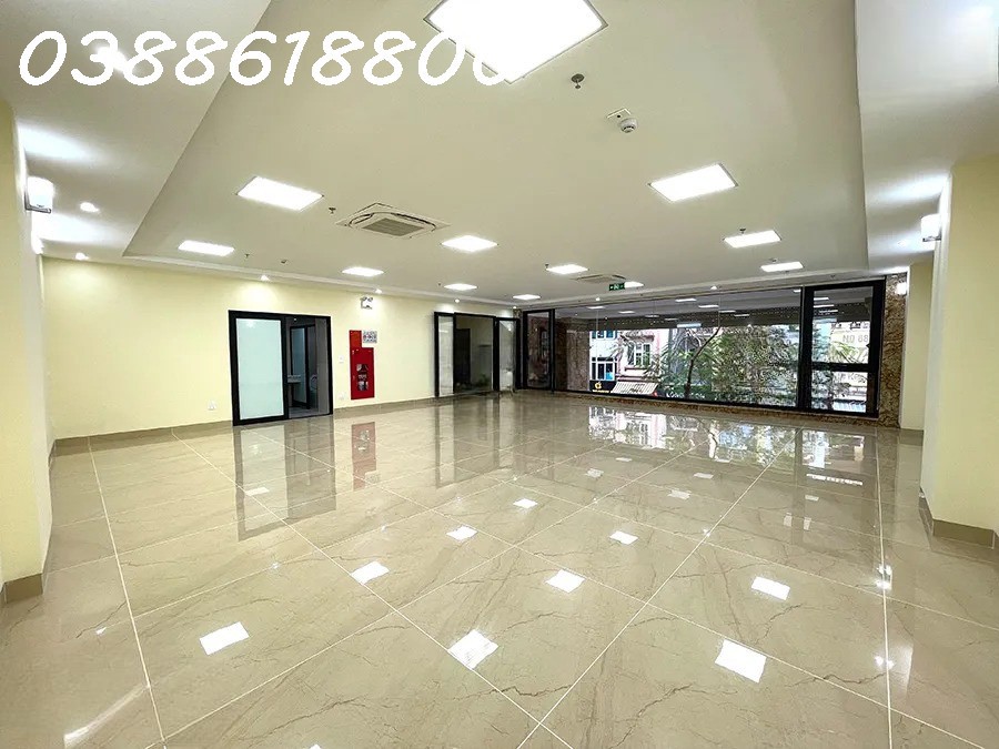 Hạ Chào 15 Tỷ Bán Nhanh Building Mp Hoàng Văn Thái - Mặt Tiền12m - Dt 300 Tr/th