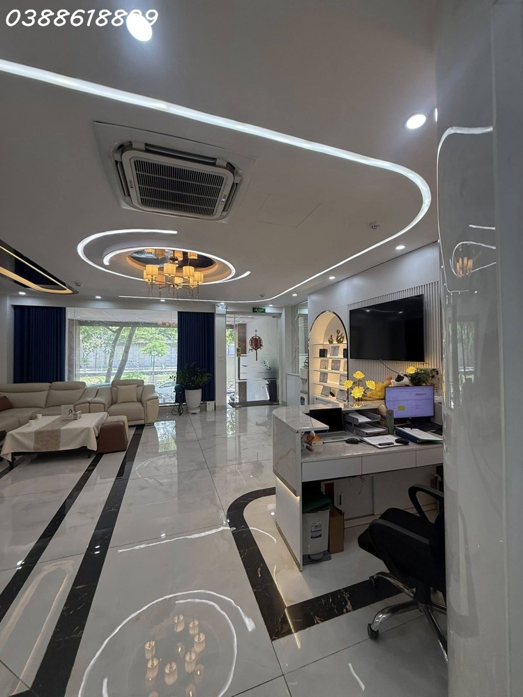 Toà Building Mặt Phố Quan Hoa - Cầu Giấy - 9 Tầng Thang Máy - Dt 6.500 Usd/th