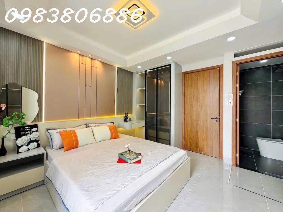Nhà 6 Tầng Phố Nguyễn Sơn -Long Biên -40M2 .13 Tỷ- Thang Máy -Gara Tô -Lô Góc