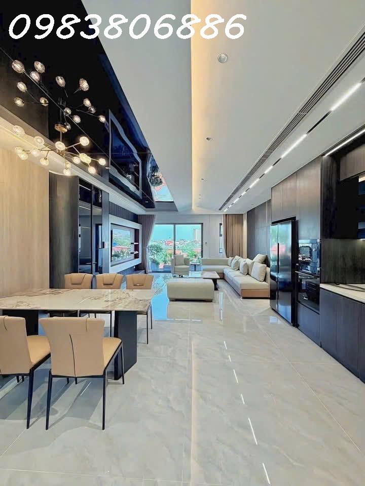 Nhà 6 Tầng Phố Nguyễn Sơn -Long Biên -40M2 .13 Tỷ- Thang Máy -Gara Tô -Lô Góc