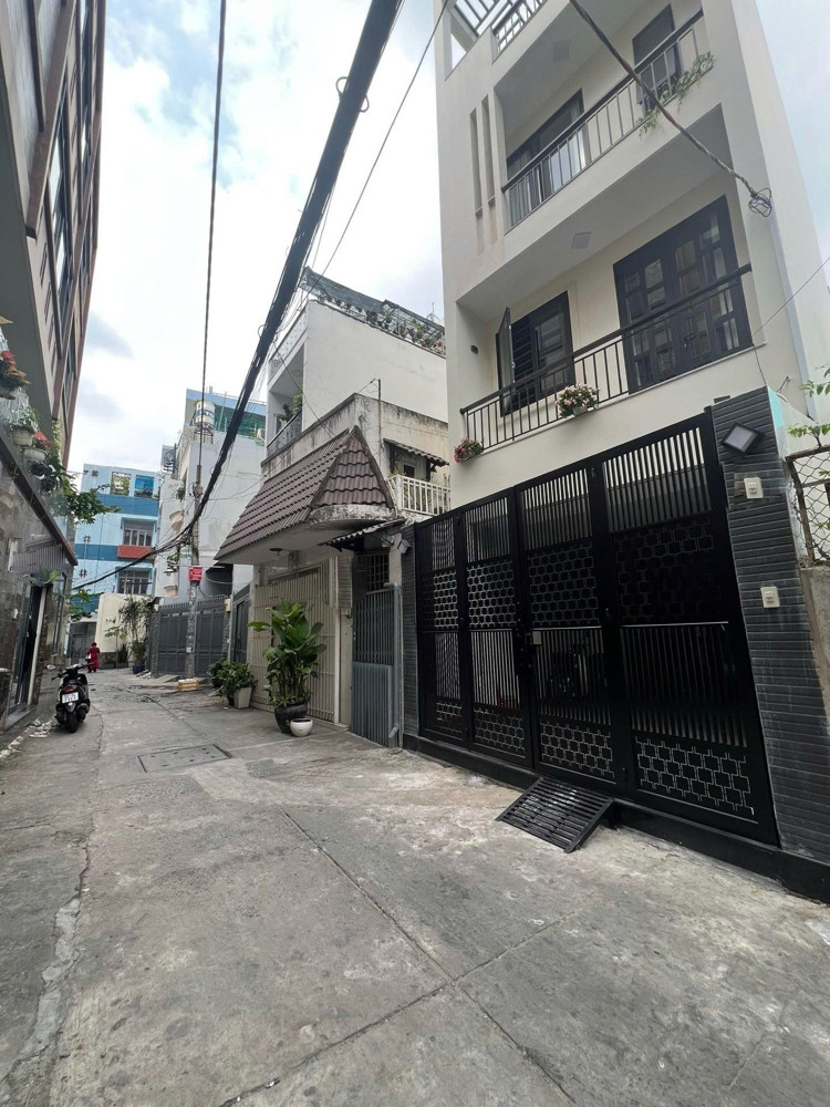 Nhà Chính Chủ Huỳnh Văn Bánh - Hẻm Nhựa 5M Xe Hơi Thông - 76M2 - Chỉ 11.8 T.ỉ