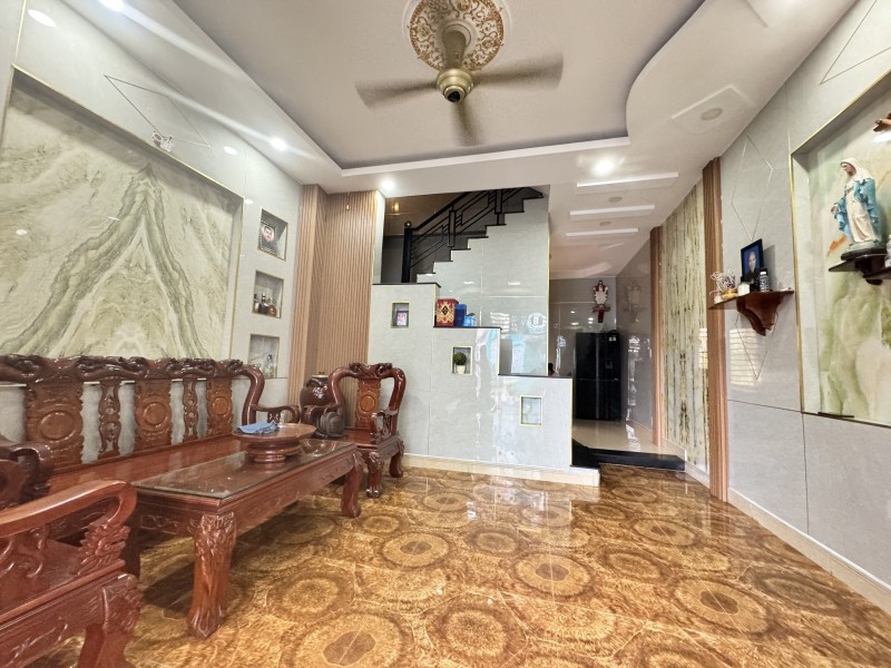 Bán Nhà Đẹp 3 Tầng Đs8 Linh Xuân,Đường 2 Ô Tô,Gần Đh Kinh Tế - Luật Tphcm,