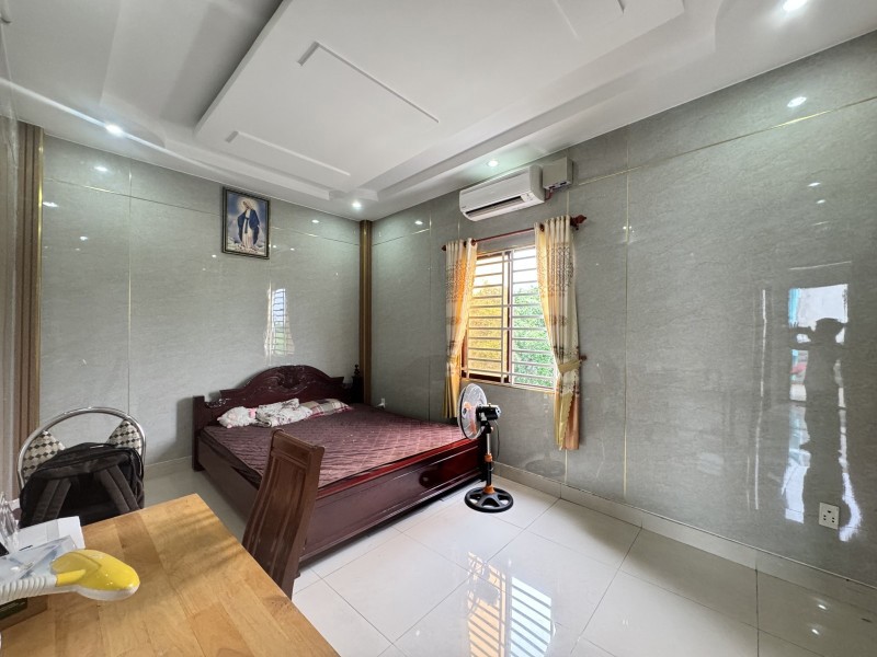 Bán Nhà Đẹp 3 Tầng Đs8 Linh Xuân,Đường 2 Ô Tô,Gần Đh Kinh Tế - Luật Tphcm,
