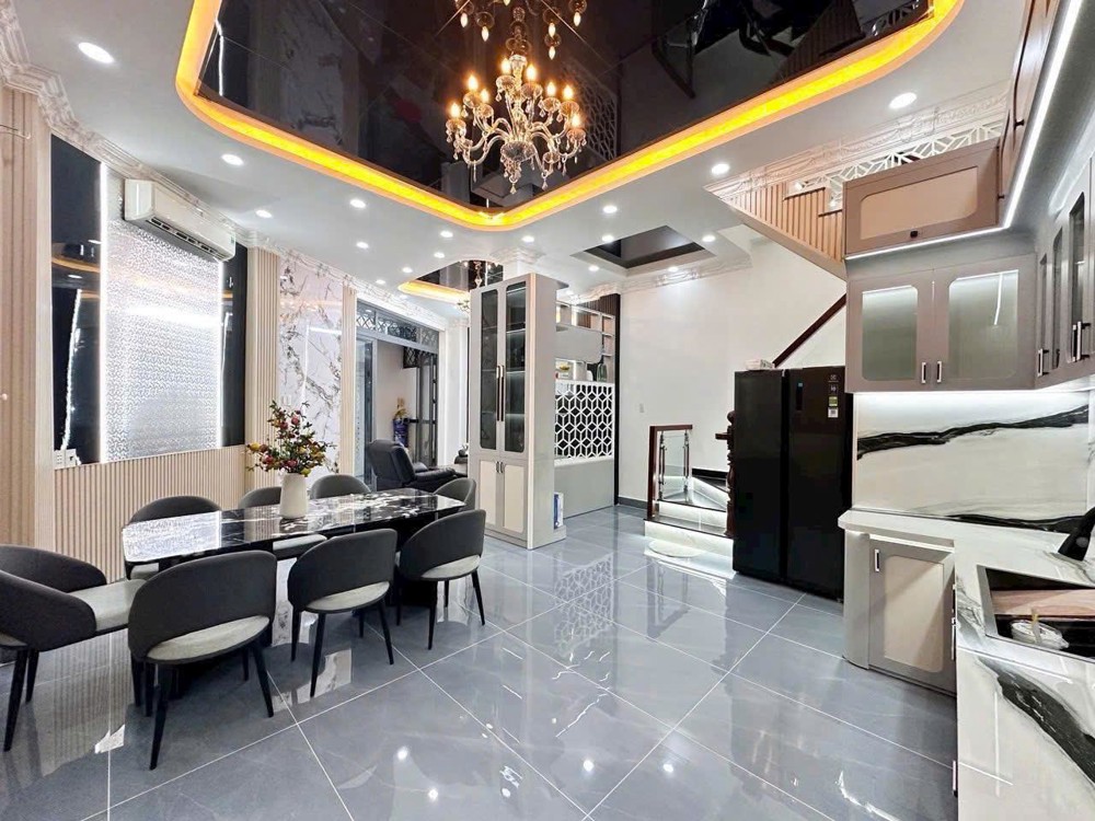 Nhà Căn Góc Hẻm Xe Hơi Huỳnh Tấn Phát, Khu Dân Trí Cao, Chỉ Hơn 8 Tỷ