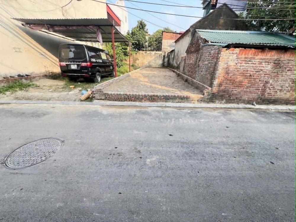 Bán Đất Trục Chính Lương Quy , Thư Lâm , Hà Nội. 74M2 Giá 71Tr/m2 Lh 0356118296