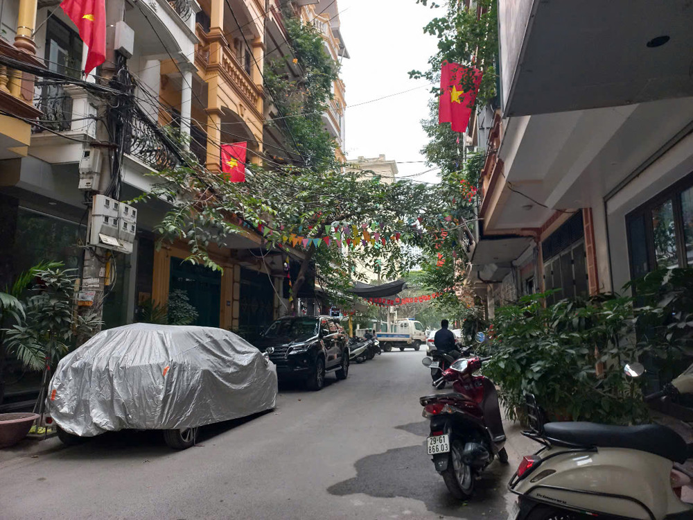 Cần Bán Nhà Khuất Duy Tiến, 6 Tầng Thang Máy, Phân Lô Vỉa Hè, Kinh Doanh, Văn Phòng, 31.X Tỷ