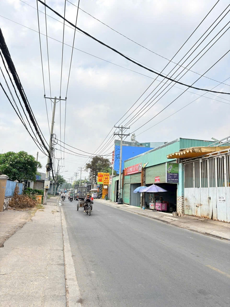 Hiếm Dương Công Khi – Đất Góc 2Mt Ngang 14M, 300M² Thổ Cư, Chỉ 17 Tỷ!