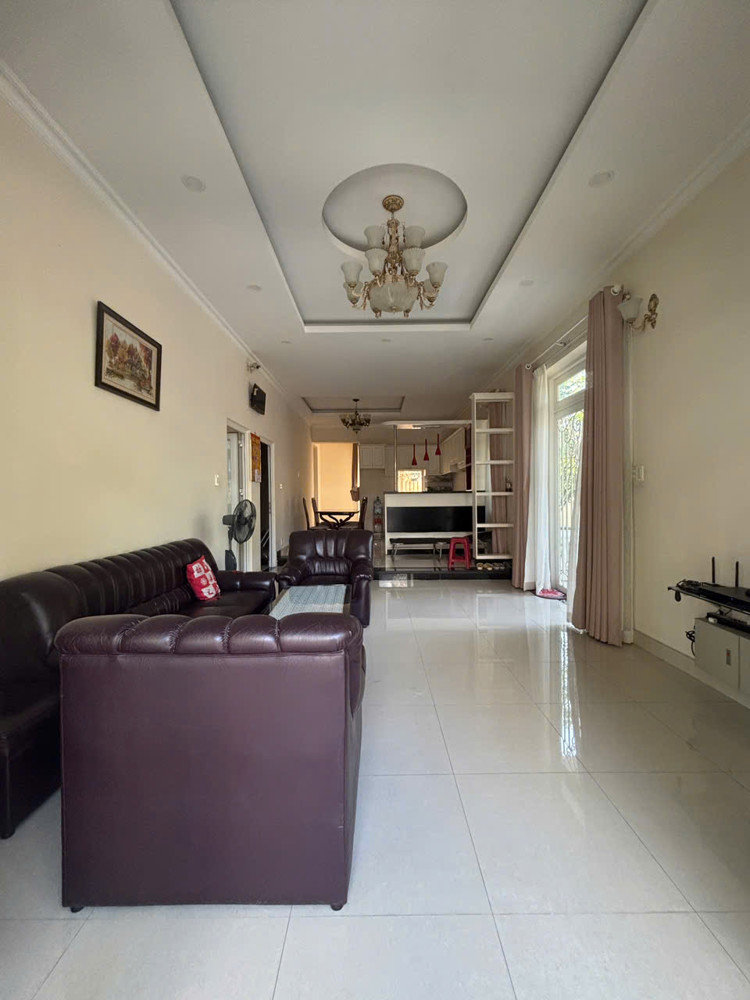 Biệt Thự 2 Mặt Tiền Nhà Bè Xây Dựng Trên Khuôn Đầt 624M2 Chỉ 42 Tỷ - Sổ Hông Riêng