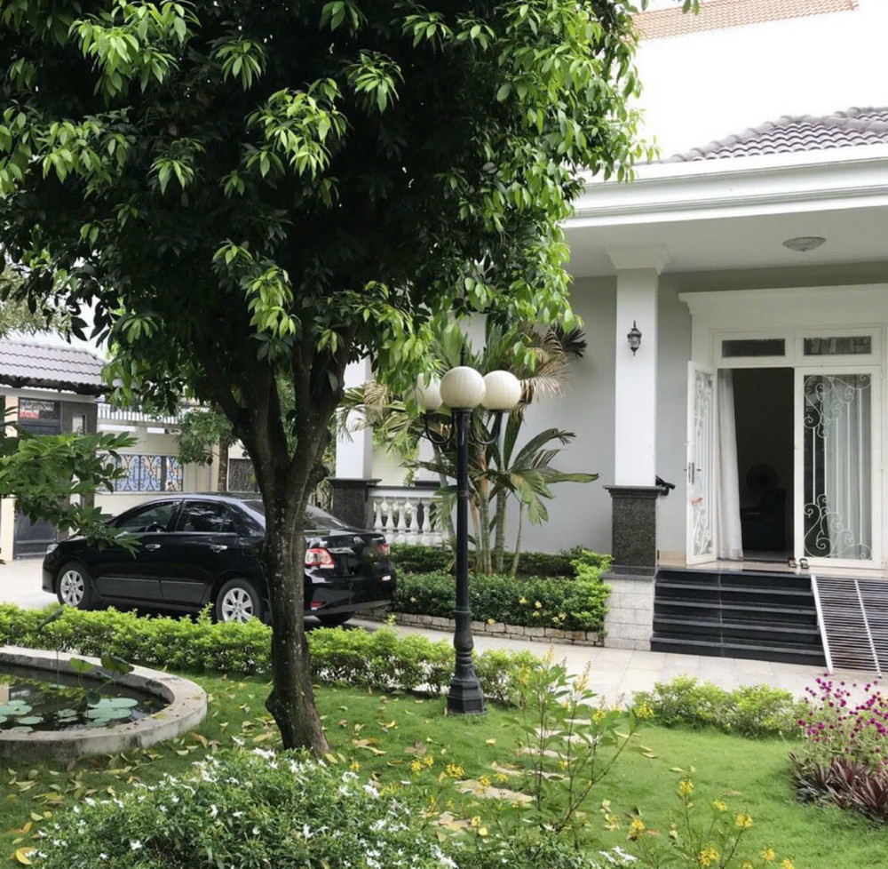 Biệt Thự 2 Mặt Tiền Nhà Bè Xây Dựng Trên Khuôn Đầt 624M2 Chỉ 42 Tỷ - Sổ Hông Riêng