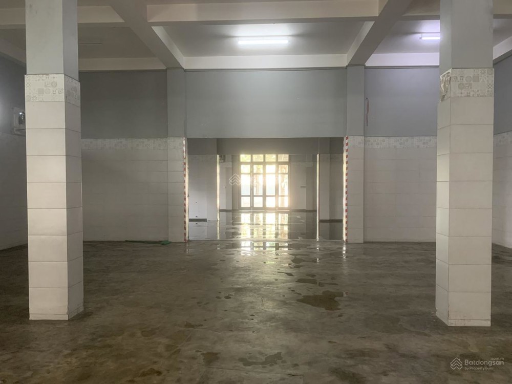 Cho Thuê Tòa Nhà Vp Kha Vạn Cân Dt 1.235M2, Có Thang Máy, 1 Trệt 1 Lầu - Giá Thuê 200Tr/tháng