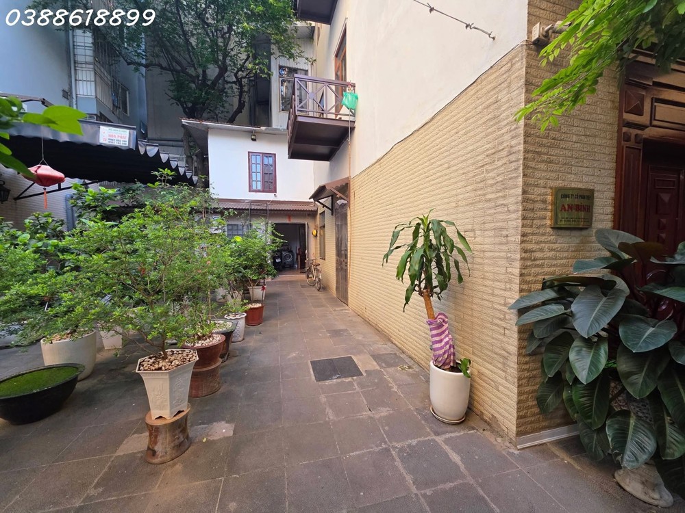 Bán Đất Vàng Lê Văn Lương - Cầu Giấy - 330M2 - Ô Tô Vào Nhà - Xây Tòa Building Cực Vip