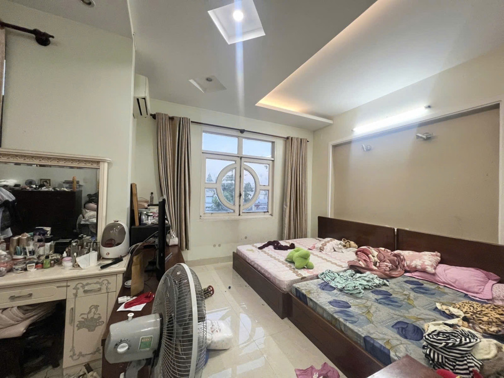Bán Nhà Biệt Thự + Mặt Tiền Linh Đông - Ngay Phạm Văn Đồng, 7X35m, 3 Tầng - 6Pn, 34 Tỷ