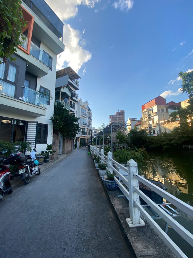 Chính Chủ Cho Thuê Phòng Khép Kín Ngọc Thụy – View Hồ Điều Hòa – Full Đồ