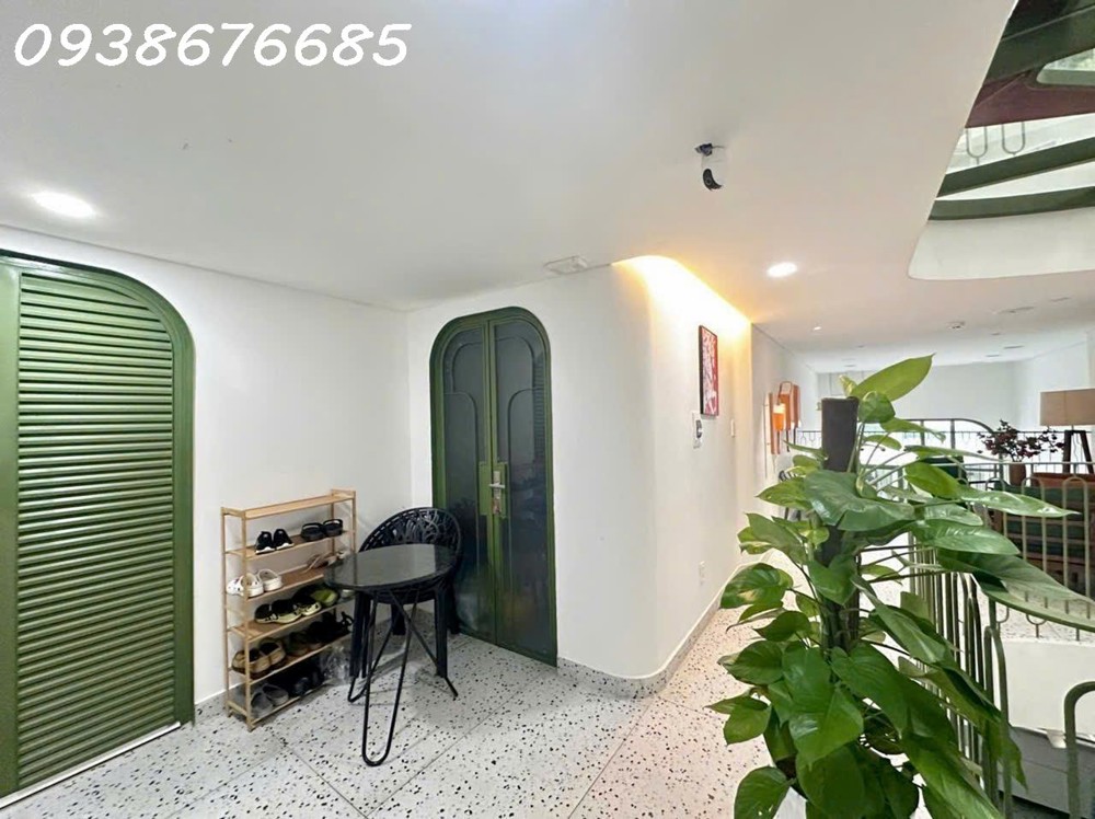 Siêu Phẩm Đầu Tư- Bán Nhà 5 Tầng Mặt Tiền Hxh 8M Đ.trần Hưng Đạo, Quận 1- Sẵn Hdt Đều 100Tr/th- Dt