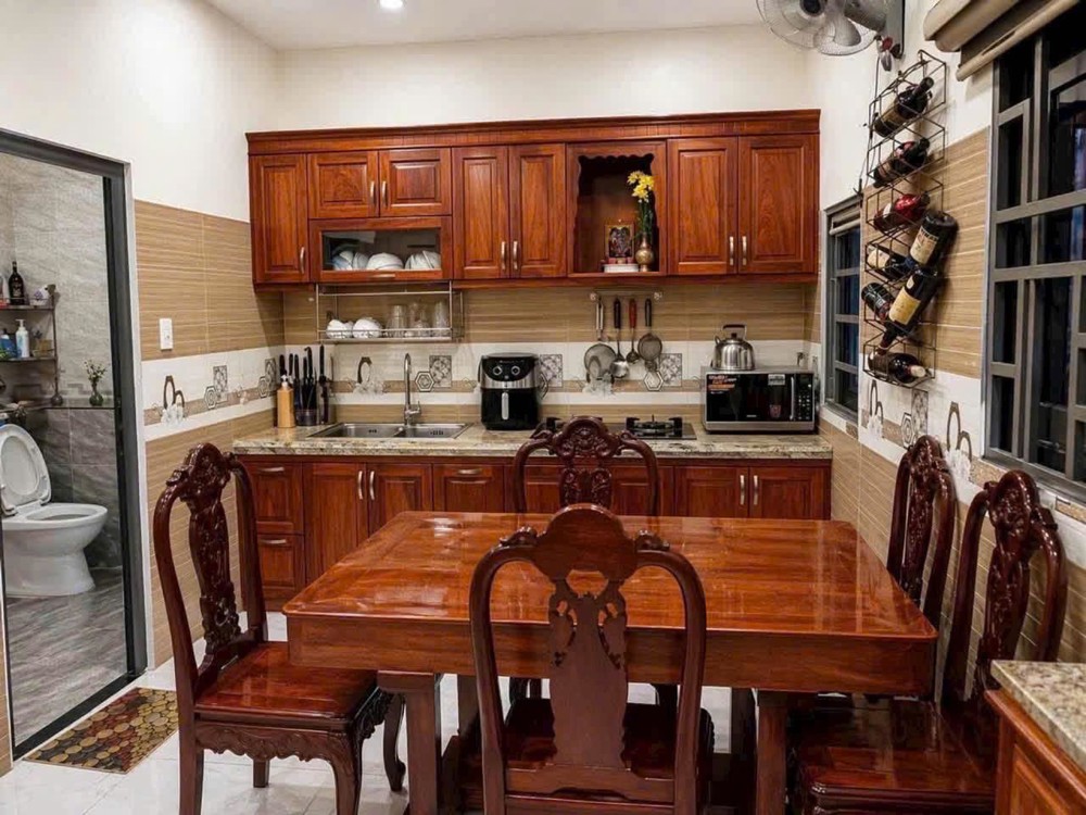 Nhà Lô Góc Phan Văn Hớn Sát Trường Chinh - Ngang Khủng 4.8M - Giá Chỉ 3 Tỷ
