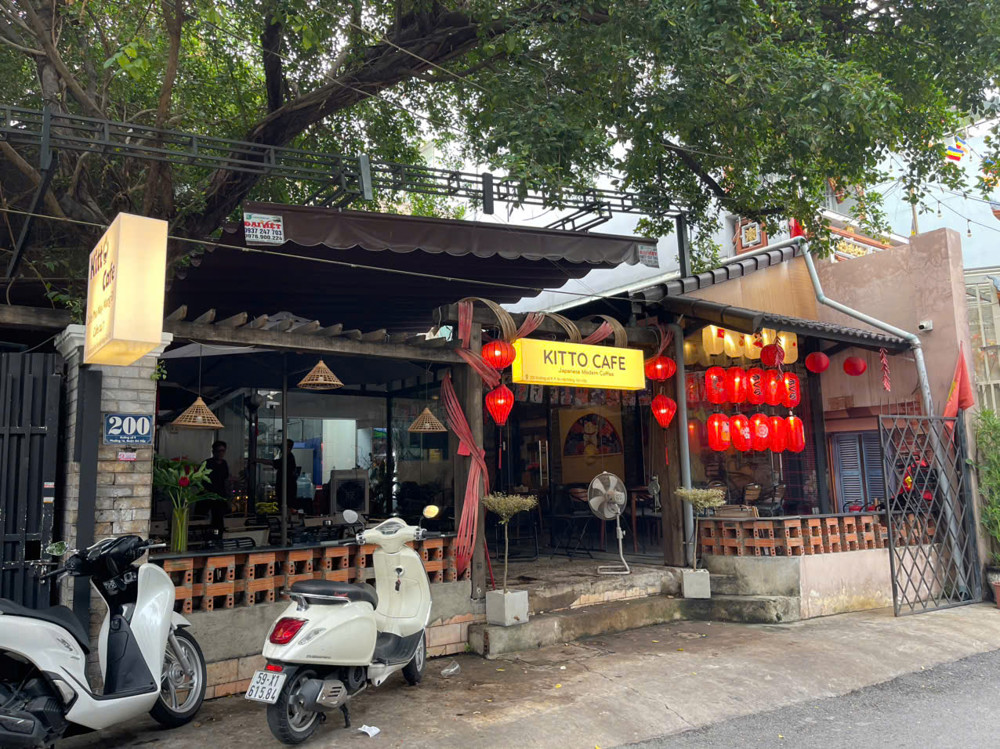 Chốt Nhanh Quán Cafe Đẹp Lắm ! Quán Caffe Vitafe - Máy Lạnh , Góc 2 Mt Mb Thuê Chỉ : 12 Tr ! Dt :