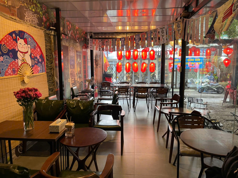 Chốt Nhanh Quán Cafe Đẹp Lắm ! Quán Caffe Vitafe - Máy Lạnh , Góc 2 Mt Mb Thuê Chỉ : 12 Tr ! Dt :