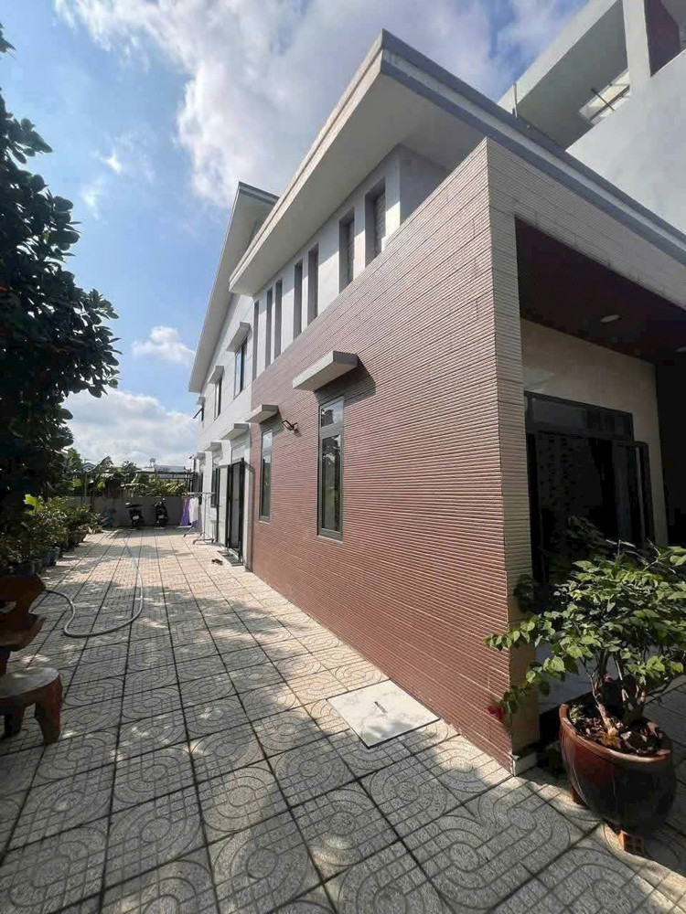 Hàng Hiếm Hóc Môn – Nhà Vườn 400M² Mt Tân Thới Nhì, Sẵn 2 Căn Nhà Kiên Cố!