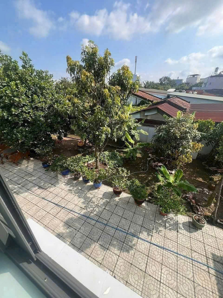 Hàng Hiếm Hóc Môn – Nhà Vườn 400M² Mt Tân Thới Nhì, Sẵn 2 Căn Nhà Kiên Cố!