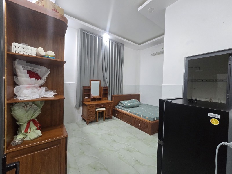 Bán Biệt Thự Sân Vườn Đường Trường Lưu, Long Trường, Q9, Thủ Đức, Tp Hcm. Dt 624M2, Shr. Giá 15,3