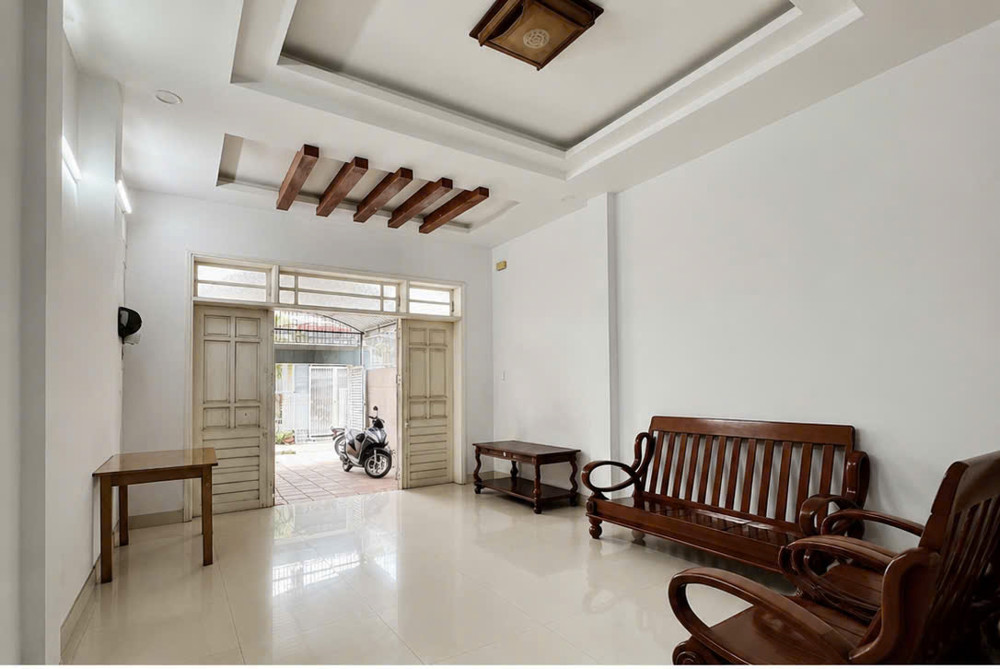 ► Kiệt Ô Tô 6M Thẳng Thông Trưng Nữ Vương 117M2, 3 Tầng Đúc, Sân Rộng Trước-Sau, ~60Tr/m2