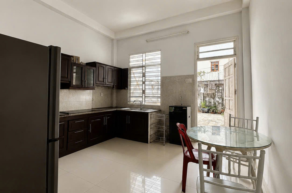 ► Kiệt Ô Tô 6M Thẳng Thông Trưng Nữ Vương 117M2, 3 Tầng Đúc, Sân Rộng Trước-Sau, ~60Tr/m2