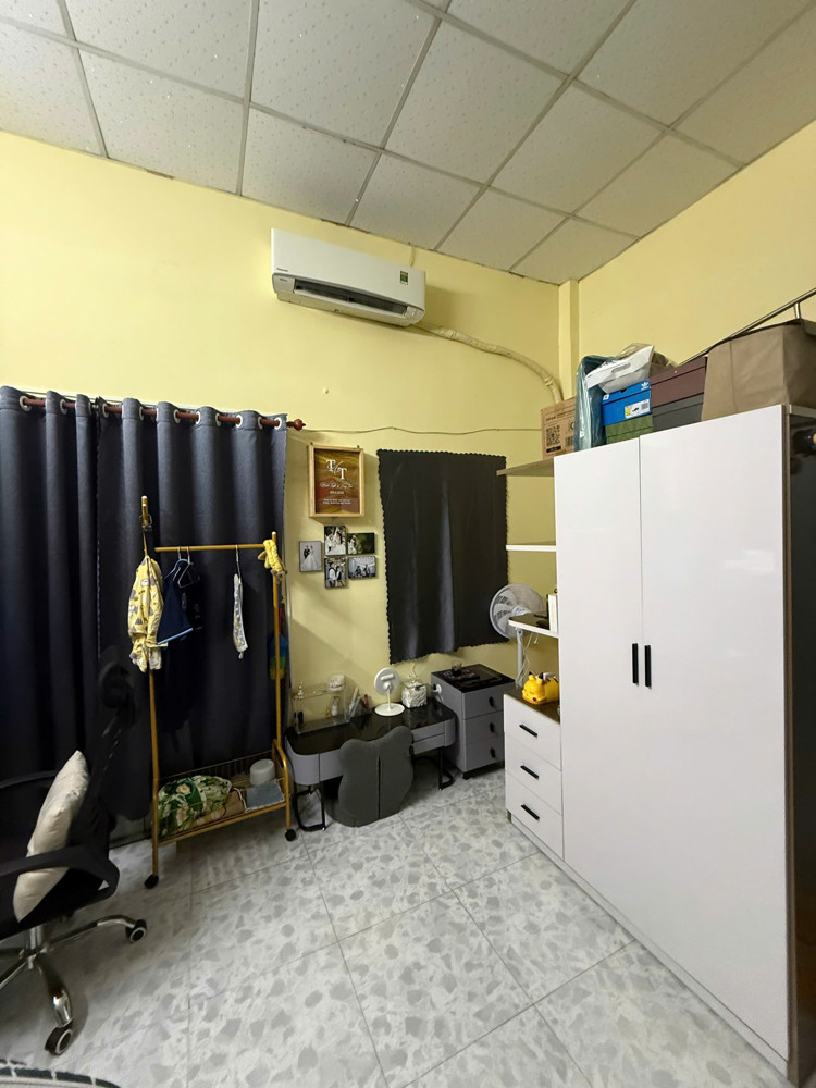 Nhà Hẻm Xe Máy Đường Lưu Hữu Phước