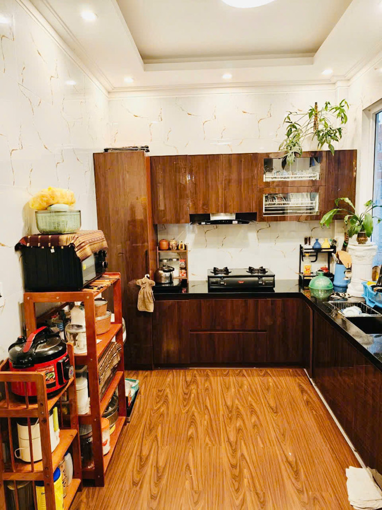 Bán Nhà Kiên Cố Khu Lữ Gia – Hẻm Ô Tô Tận Cửa – Giá Tốt 4 Tỷ Đồng