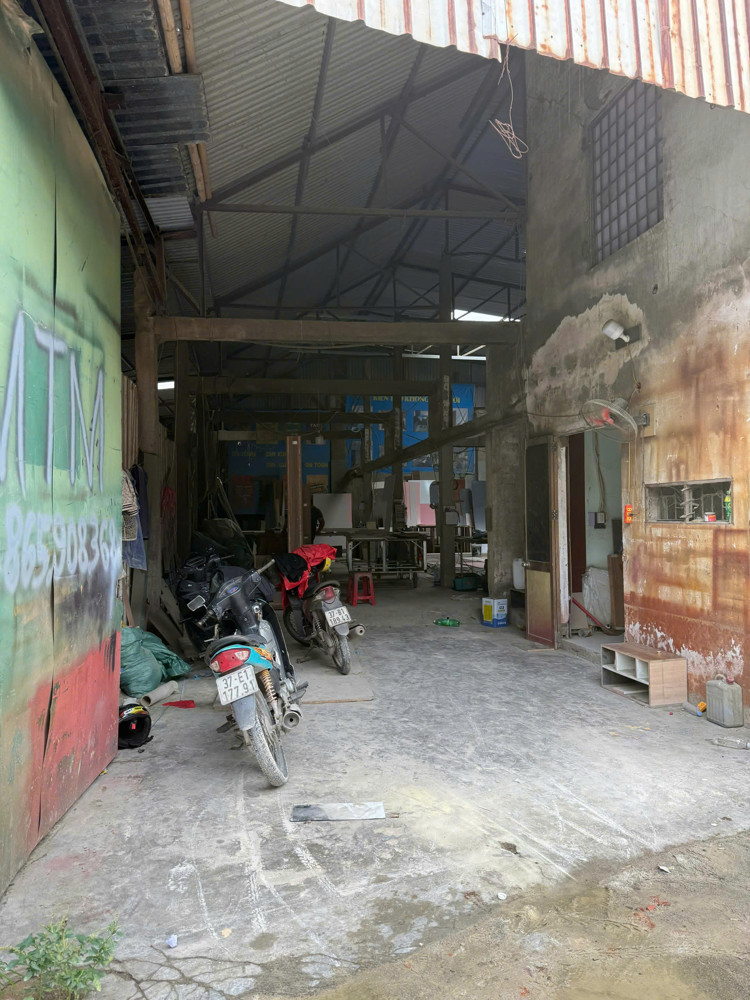 Cho Thuê Nhà Xưởng 300M² – Khối 14, Cửa Nam, Tp. Vinh, Nghệ An