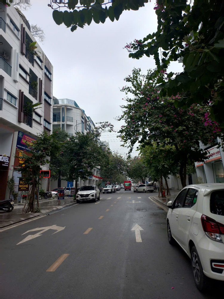 Cần Bán Lk Kđt Ngân Hà Vạn Phúc, 6Tầng Thang Máy, Oto Tránh, Vỉa Hè, Kinh Doanh, 33.X Tỷ