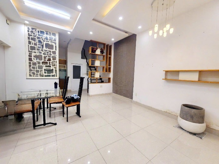 Nhà 5*10M 2Lầu/st Hẻm 125 Nguyễn Thị Tần P1q8 Gần Cầu Chữ Y