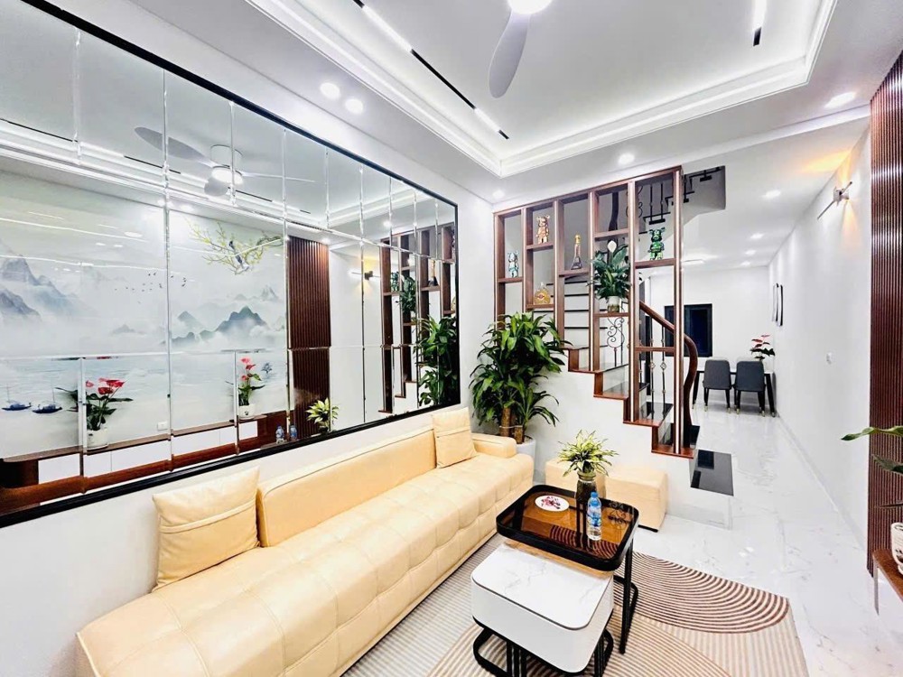 Tổ Ấm Lý Tưởng – Khu Phố Văn Minh, Dân Trí Cao – Con Cái Đi Học Tiện Lợi Đủ Đường