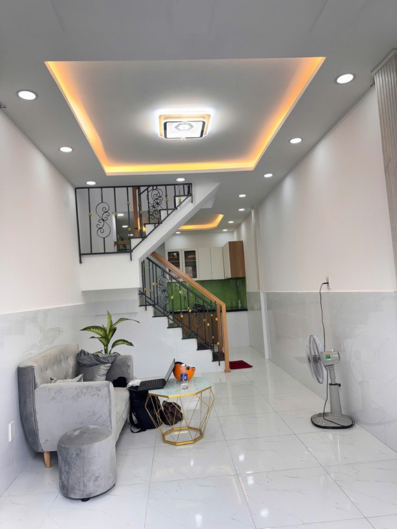 Chính Chủ Bán Nhanh Nhà Đẹp 2 Tầng Cách Mặt Tiền Hương Lộ 2 20M, Bình Tân