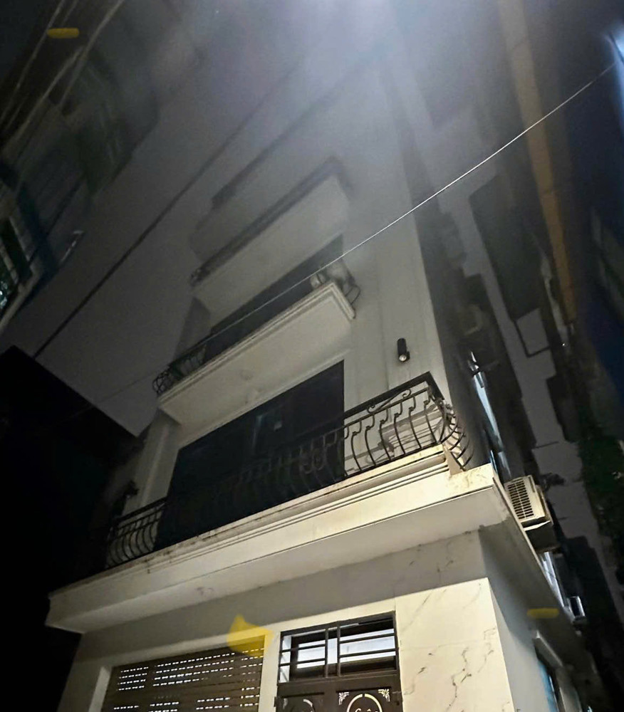 Bán Nhà Mới Dương Quảng Hàm 8,1 Tỷ – Ngõ Thông Kinh Doanh