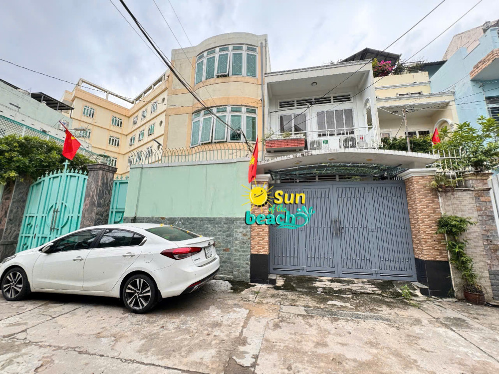 Duy Nhất Nhà Bán Ngay Khu Biệt Thự Đ. Cách Mạng Tháng 8, Quận 3 - Chỉ 16,5T - 83M2 - Chính Chủ 1