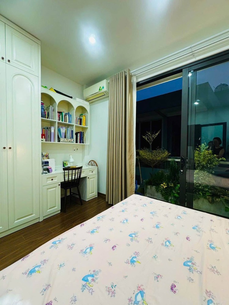 Nhà Thật - Phố Trạm, Long Biên 6.3 Tỷ 30M - Nhà Mới Sổ Đỏ