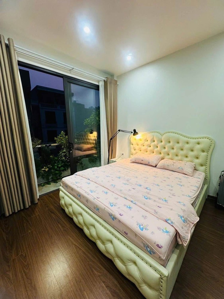 Nhà Thật - Phố Trạm, Long Biên 6.3 Tỷ 30M - Nhà Mới Sổ Đỏ