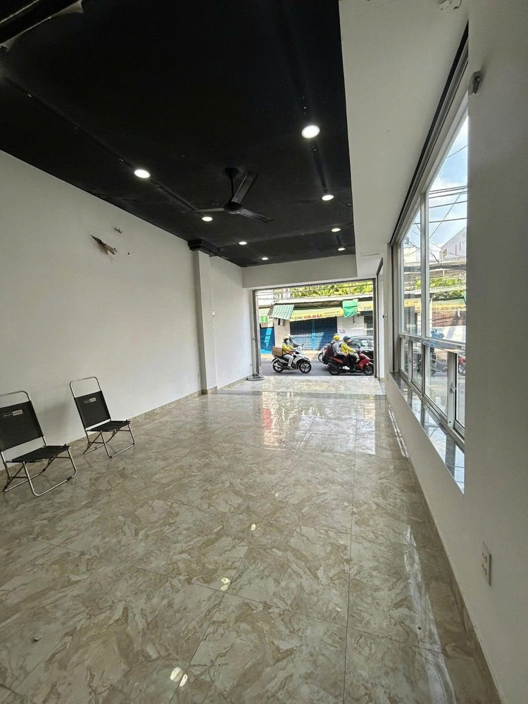 Cho Thuê Nhà 2 Mặt Tiền Nguyễn Hồng Đào Q.tân Bình 60M², 18 Triệu