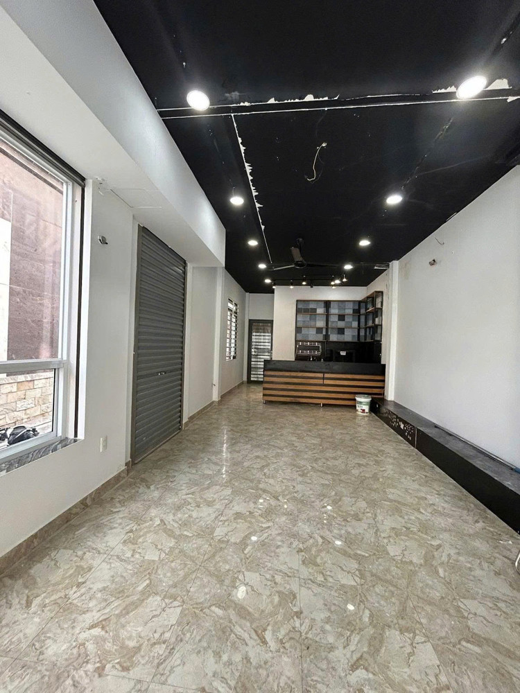 Cho Thuê Nhà 2 Mặt Tiền Nguyễn Hồng Đào Q.tân Bình 60M², 18 Triệu