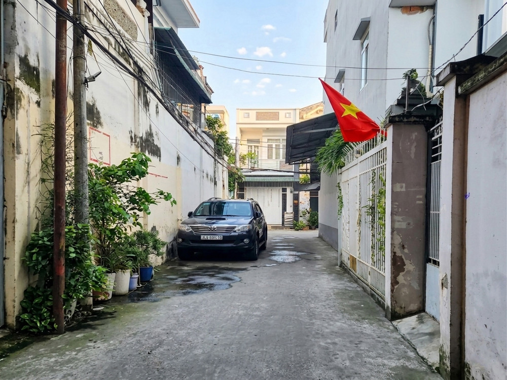 L2419* Vua Dòng Tiền Nơ Trang Long!