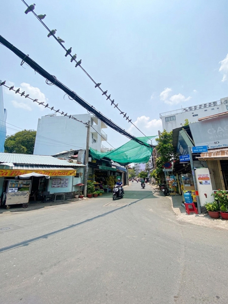 [T2423*] Mặt Tiền Kinh Doanh - Rẻ Hơn Giá Đền Bù!