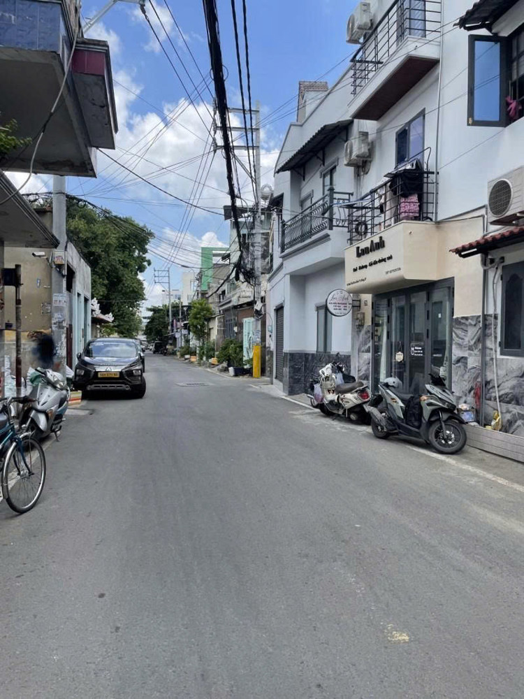 Bán Nhà Hẻm 8M Đình Tân Khai - Giao Hương Lộ 2, 22X21m, 2 Tầng- Có 28 Chdv, Chào 26 Tỷ
