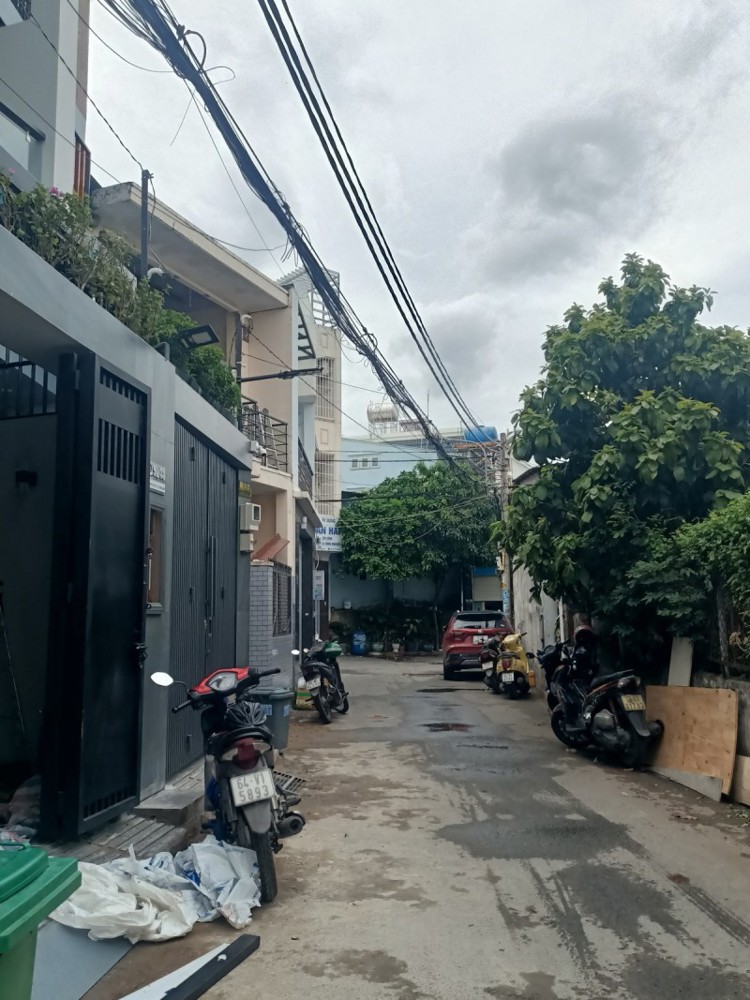 Bán Nhà 3 Tầng Đường Số 8, Linh Trung, Thủ Đức, Tp Hcm. Dt 106M2, Sổ Hồng Riêng, Giá 7.5 Tỷ