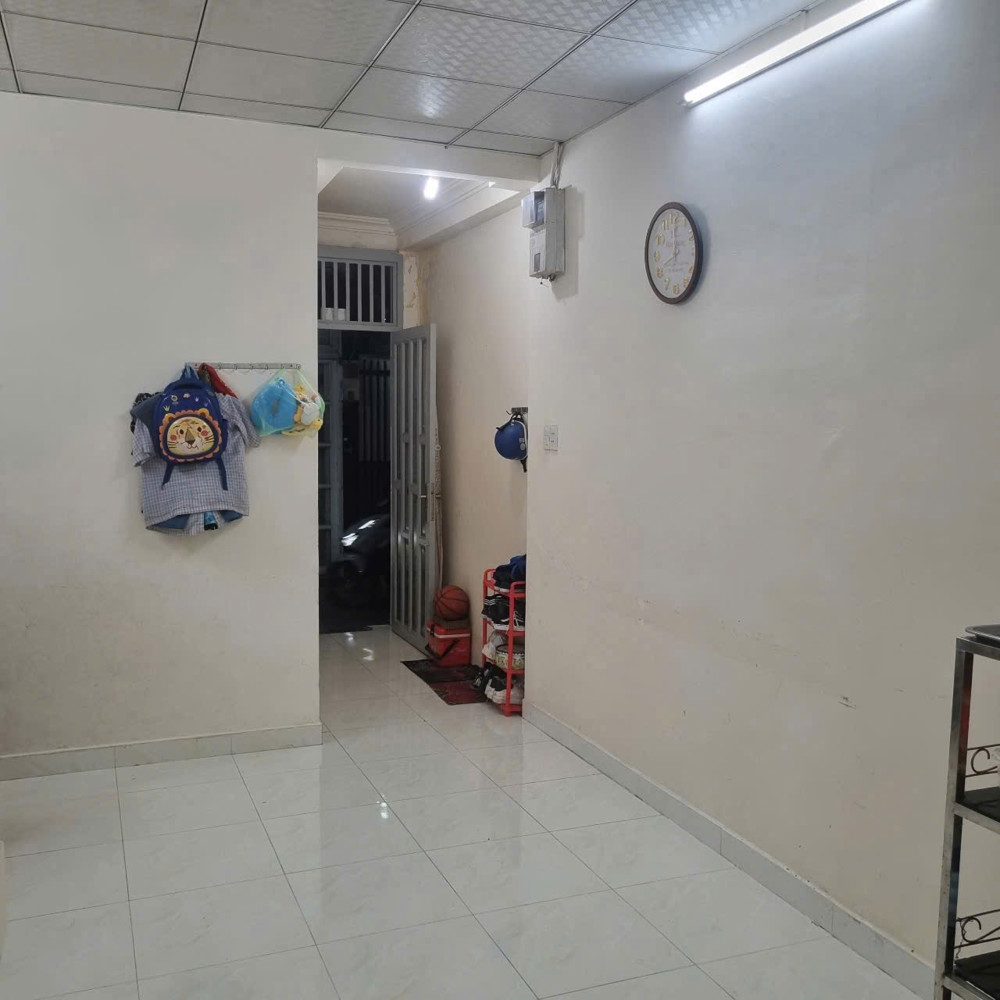 Cho Thuê Nhà Nguyên Căn Quận 1 – Tân Định, Gần Phan Xích Long